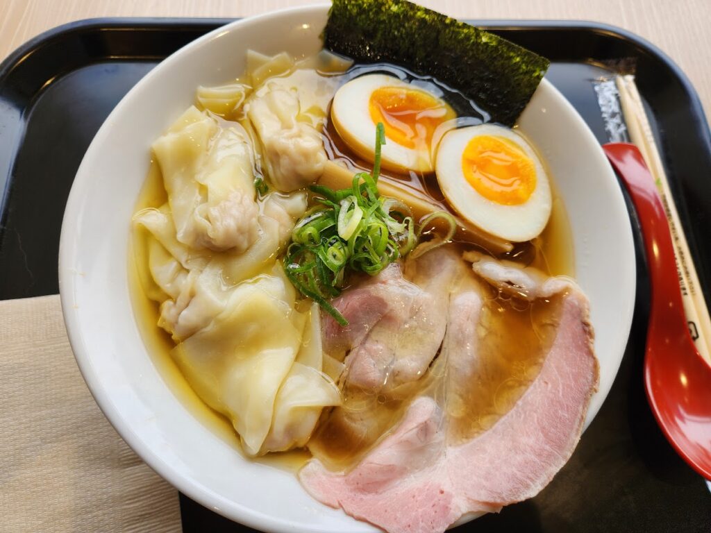 和だし醤油わんたんめん