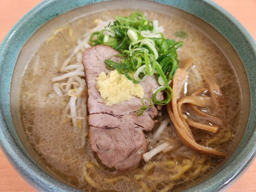 47.彩未_味噌らーめん寄り.jpg