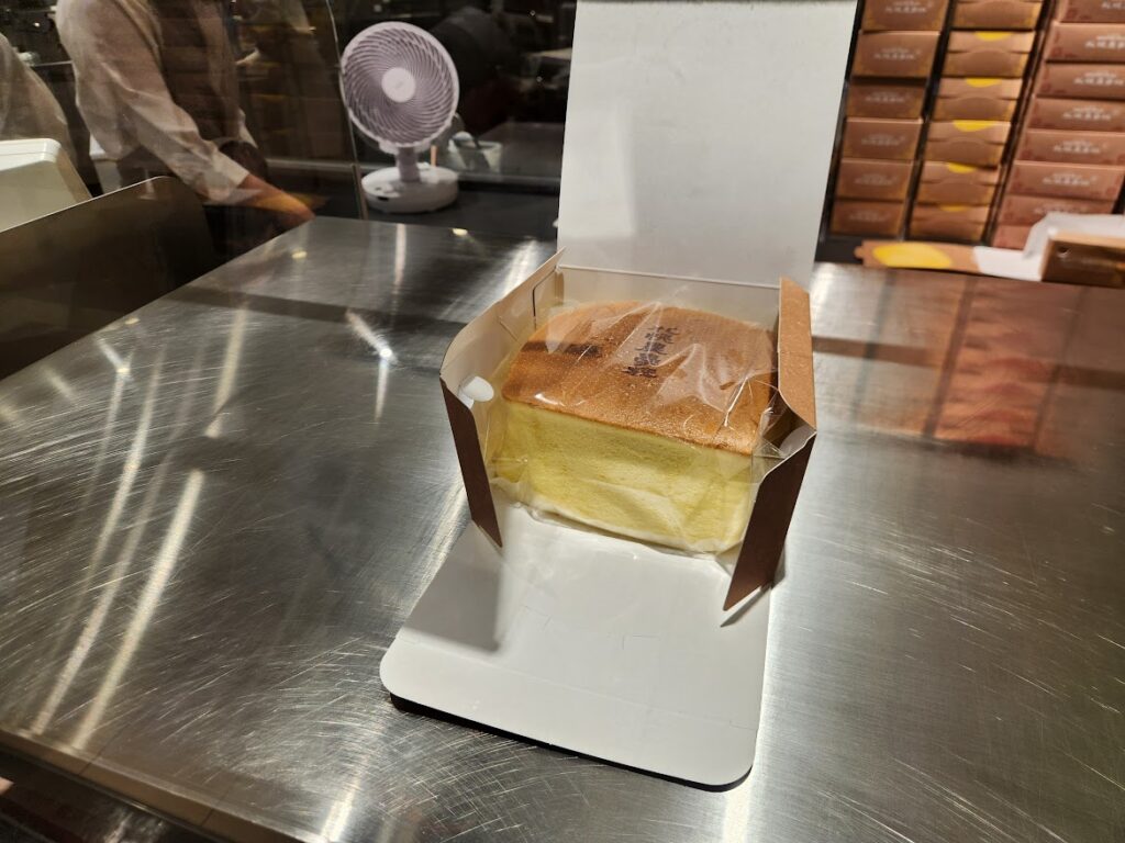 19.札幌農学校ファクトリー店_チーズケーキ.jpg